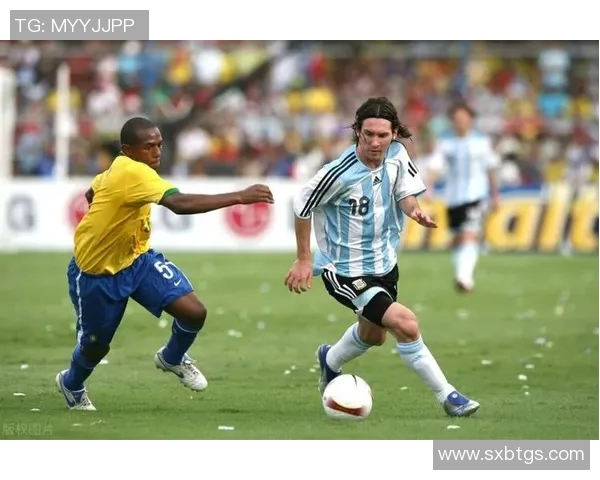 足球明星高清图片全集展现他们的风采与激情瞬间尽在此处 足球明星高清图片全集展现他们的风采与激情瞬间尽在此处